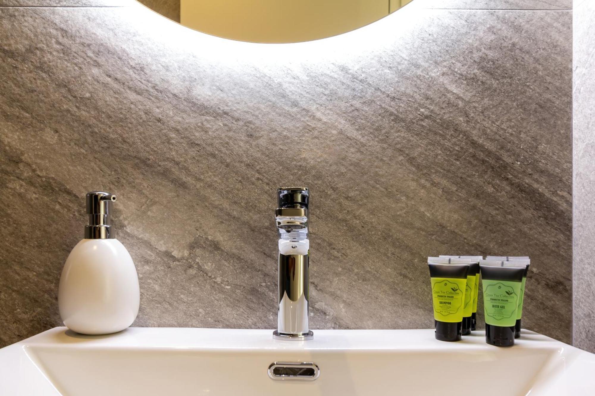 Feelathome O'Donnell Apartments Seville Ngoại thất bức ảnh